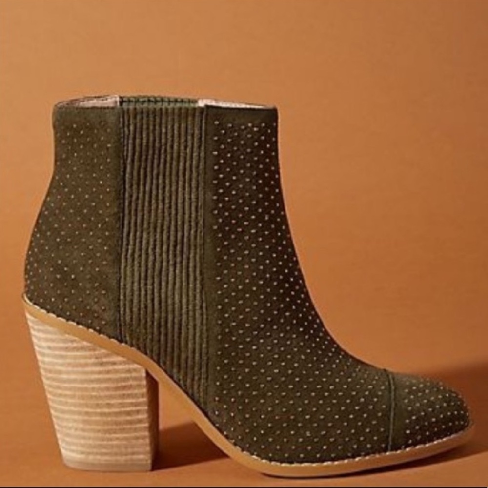 Anthropologie Olive Ankle Boots